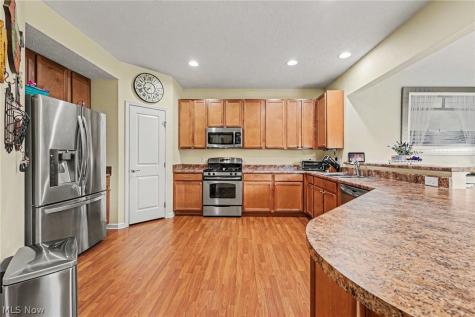 7922 English Oak Trail Macedonia OH 44056