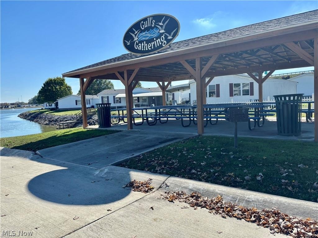 141 Gull Drive Elyria OH 44035