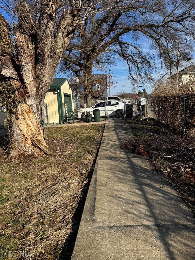 1096 Sevall Street Zanesville OH 43701