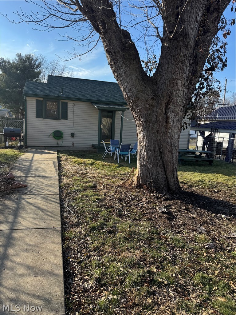 1096 Sevall Street Zanesville OH 43701