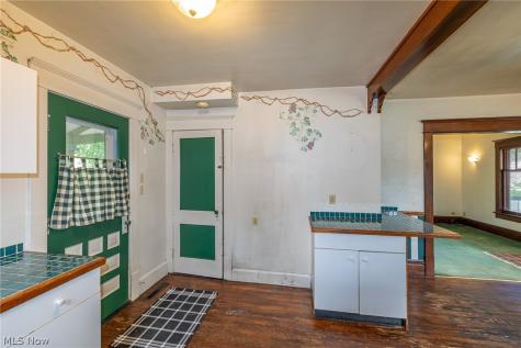 126 Fairview Avenue Wadsworth OH 44281