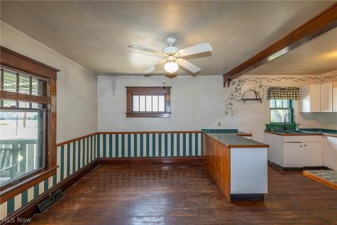 126 Fairview Avenue Wadsworth OH 44281