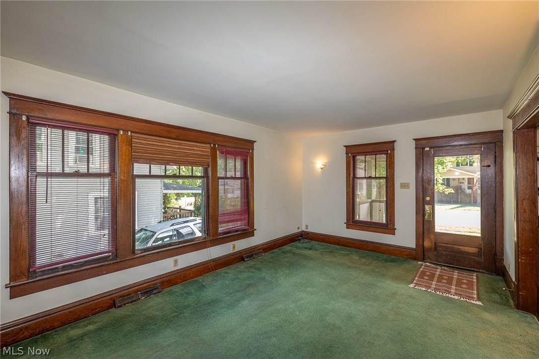 126 Fairview Avenue Wadsworth OH 44281