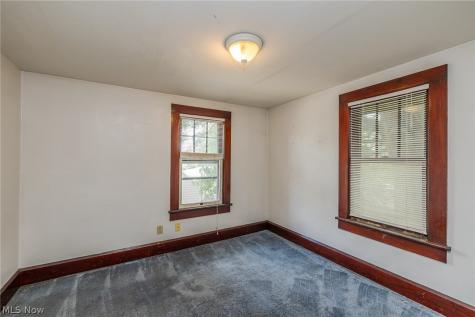 126 Fairview Avenue Wadsworth OH 44281
