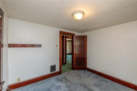 126 Fairview Avenue Wadsworth OH 44281