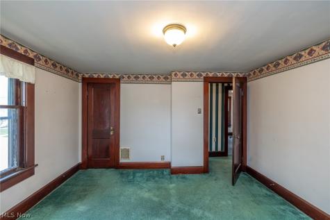 126 Fairview Avenue Wadsworth OH 44281