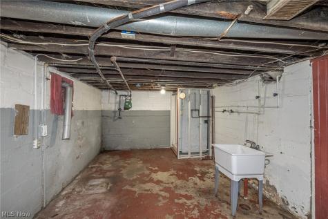 126 Fairview Avenue Wadsworth OH 44281