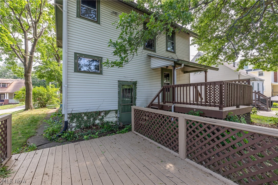 126 Fairview Avenue Wadsworth OH 44281