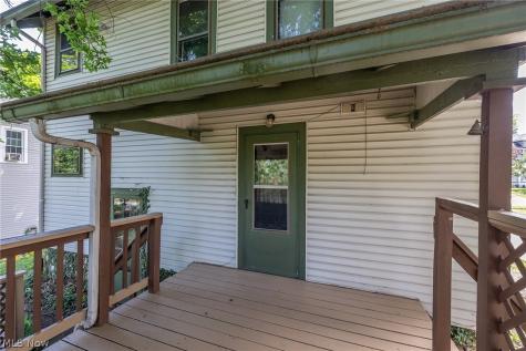 126 Fairview Avenue Wadsworth OH 44281