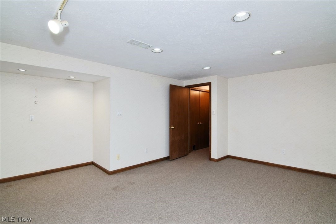 5137 Lansdowne Drive Solon OH 44139