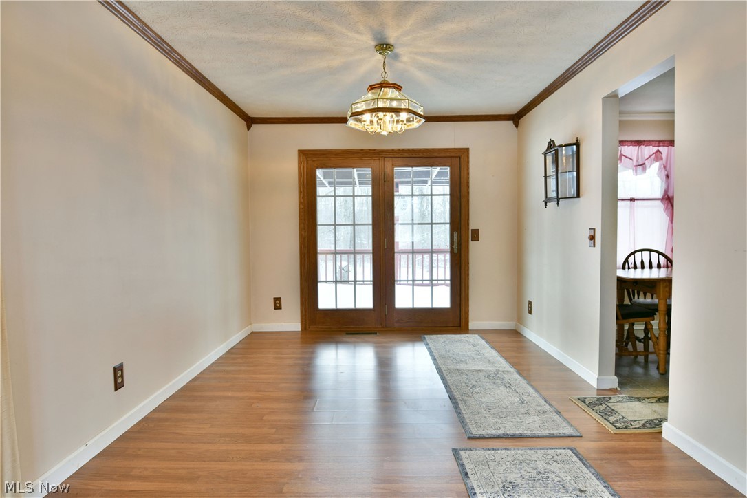 2516 Mahan Denman Road Cortland OH 44410