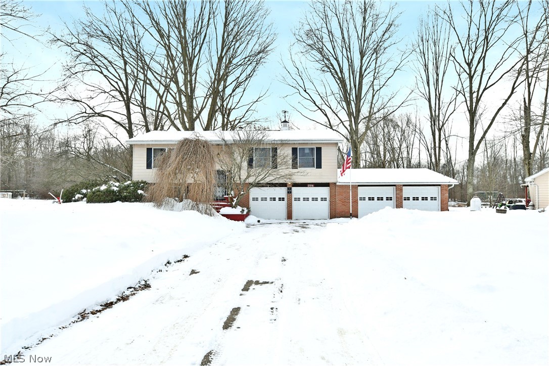 2516 Mahan Denman Road Cortland OH 44410