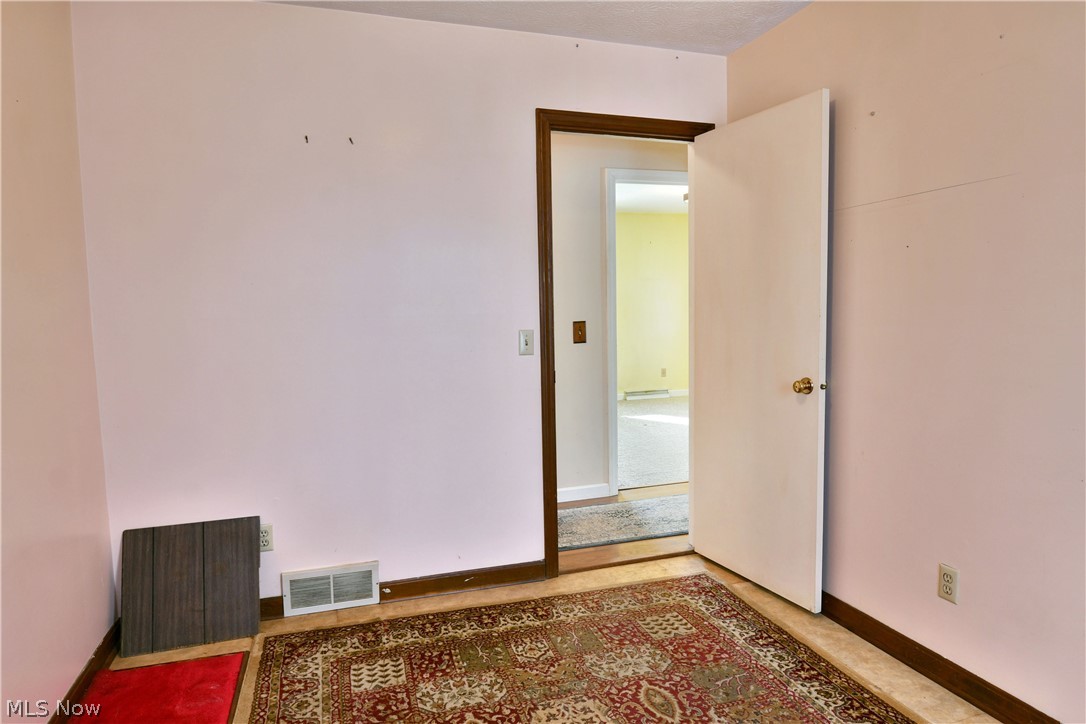 2516 Mahan Denman Road Cortland OH 44410