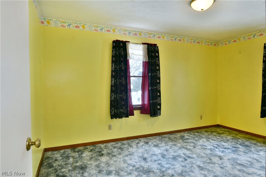 2516 Mahan Denman Road Cortland OH 44410