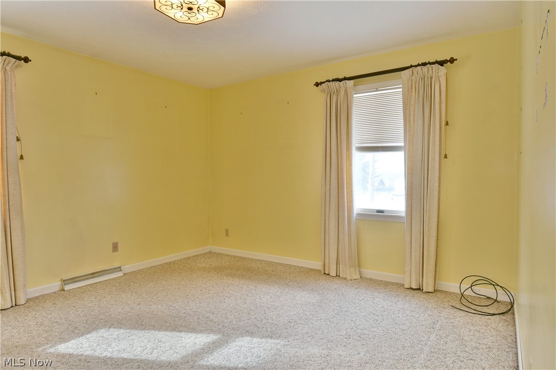 2516 Mahan Denman Road Cortland OH 44410
