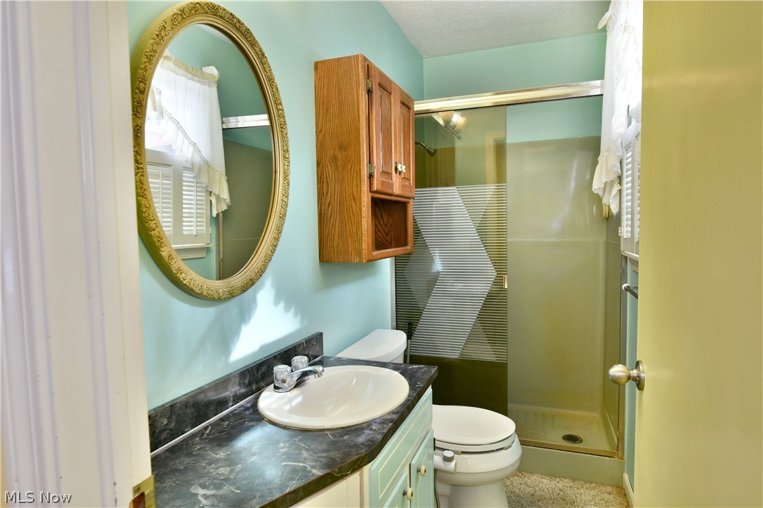 2516 Mahan Denman Road Cortland OH 44410
