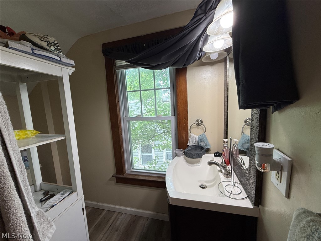 1360 Meadowbrook Avenue SE Warren OH 44484
