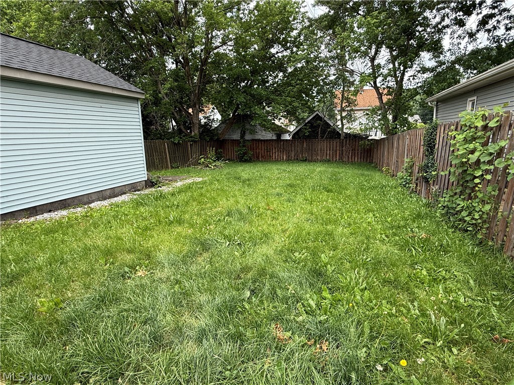 1360 Meadowbrook Avenue SE Warren OH 44484