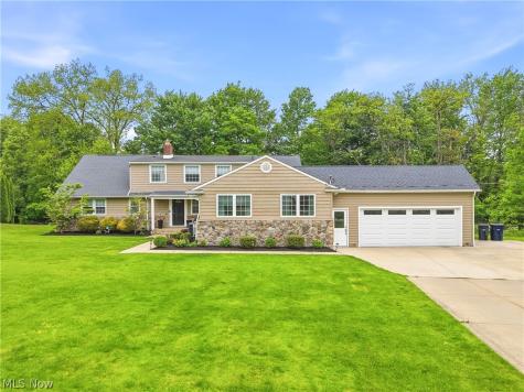 26901 N Woodland Road Beachwood OH 44122