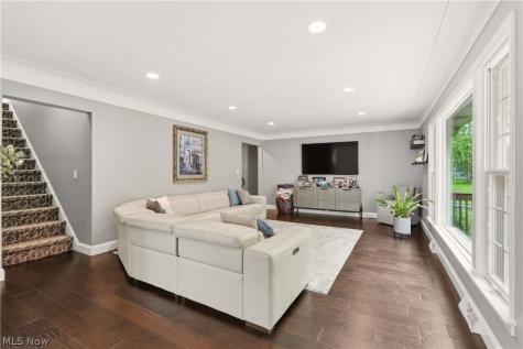 26901 N Woodland Road Beachwood OH 44122