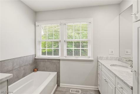 26901 N Woodland Road Beachwood OH 44122