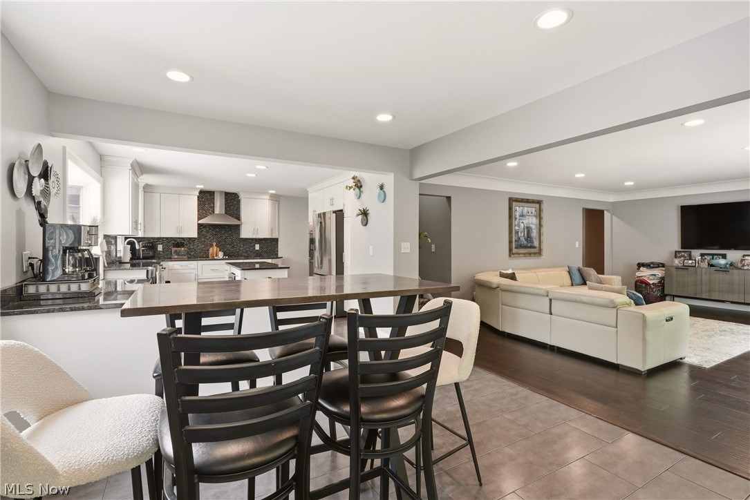 26901 N Woodland Road Beachwood OH 44122