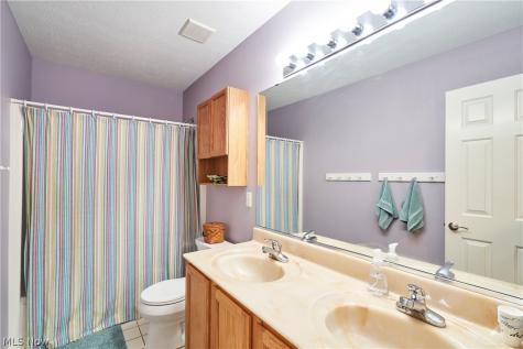 4395 Wedgewood Drive Copley OH 44321