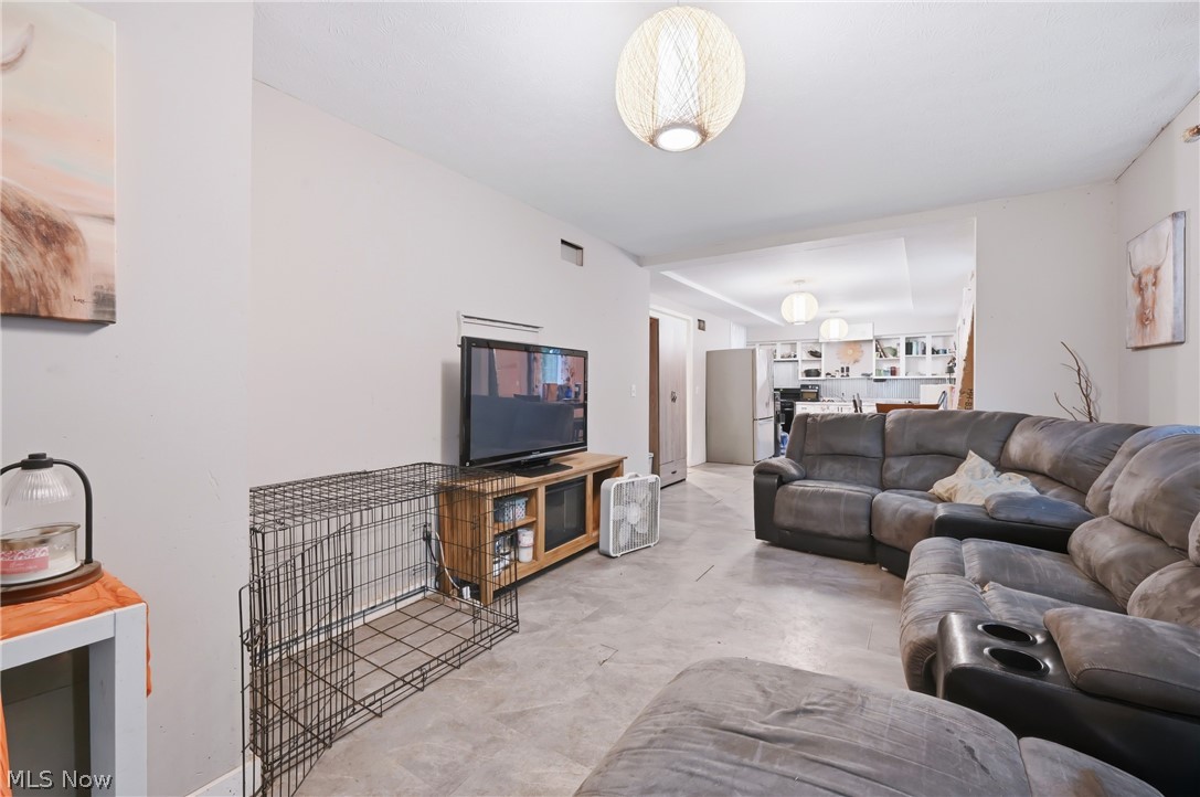 3470 Roseview Drive SE Hubbard OH 44425
