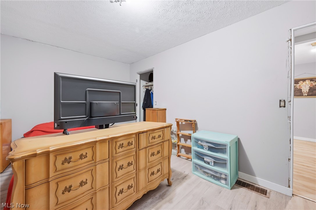 3470 Roseview Drive SE Hubbard OH 44425