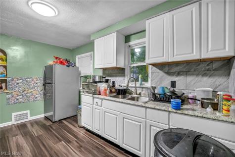 9604 Hilgert Drive Cleveland OH 44104