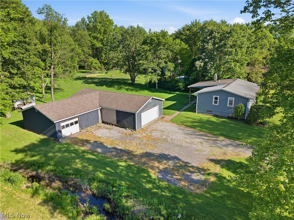 2693 Mahan Denman Road NW Bristolville OH 44402