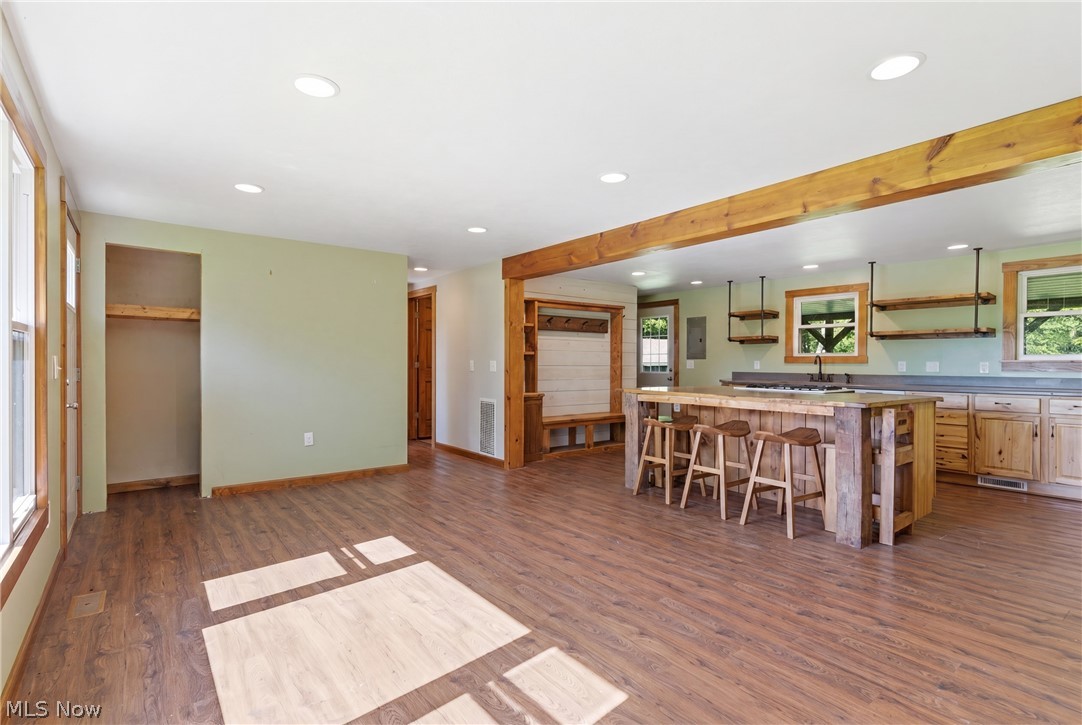 2693 Mahan Denman Road NW Bristolville OH 44402