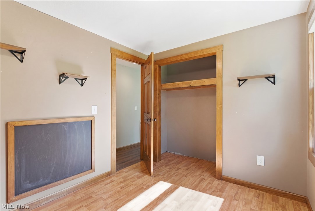 2693 Mahan Denman Road NW Bristolville OH 44402