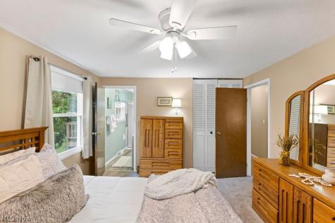 1270 Goldfinch Trail Stow OH 44224