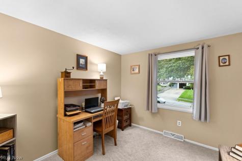 1270 Goldfinch Trail Stow OH 44224