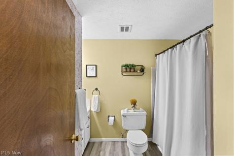 1270 Goldfinch Trail Stow OH 44224