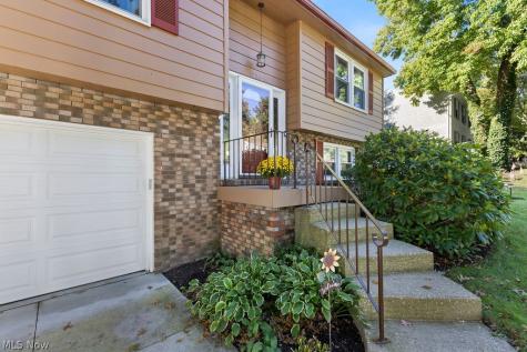 1270 Goldfinch Trail Stow OH 44224