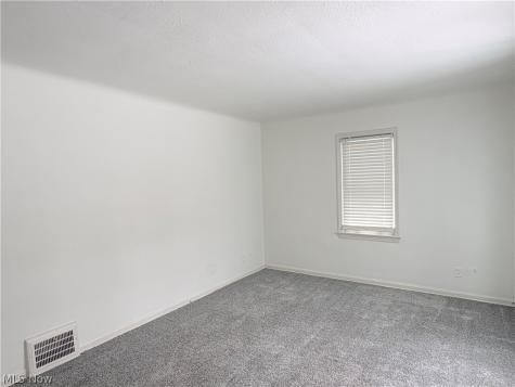 15521 Corkhill Road Maple Heights OH 44137