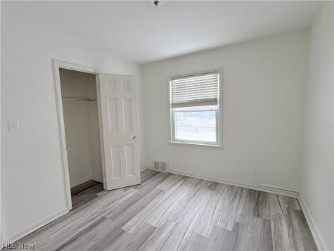 15521 Corkhill Road Maple Heights OH 44137