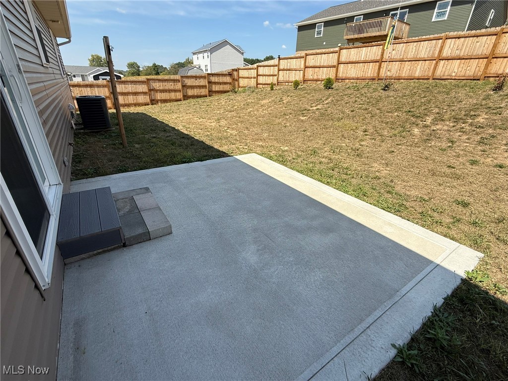 797 Glenda Street NE Bolivar OH 44612
