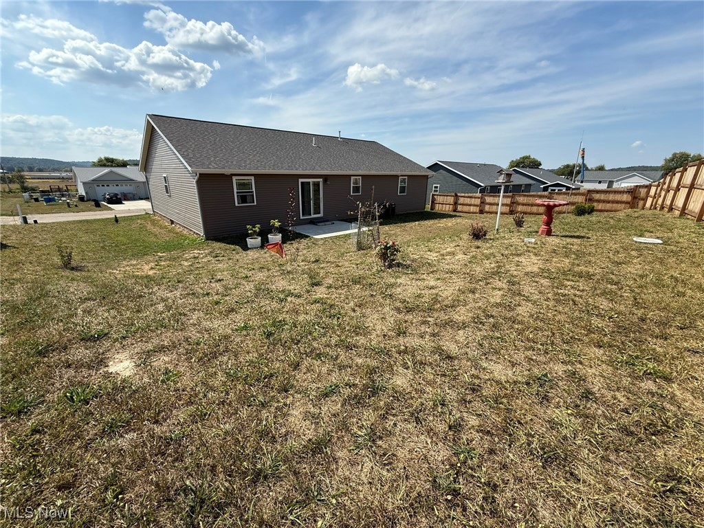 797 Glenda Street NE Bolivar OH 44612