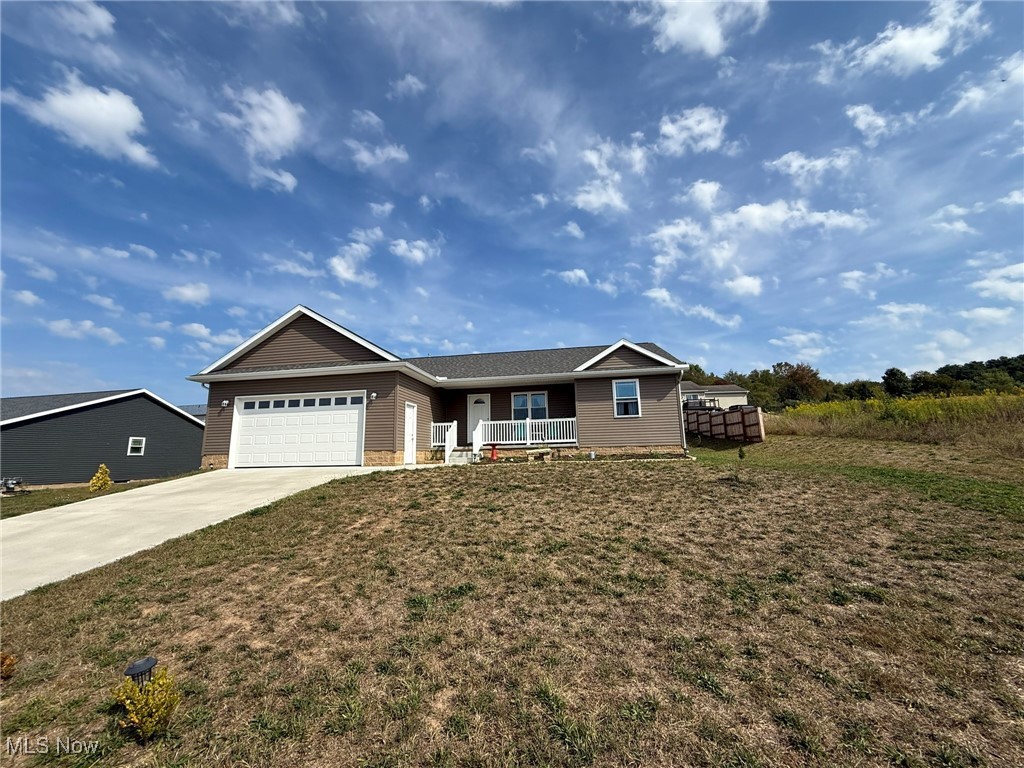 797 Glenda Street NE Bolivar OH 44612
