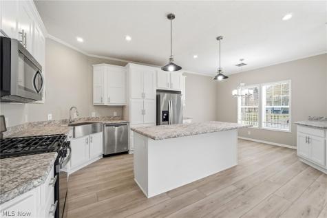 14509 Westropp Avenue Cleveland OH 44110