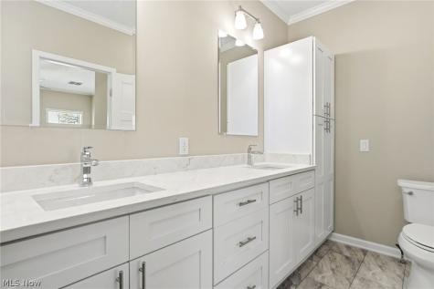 14509 Westropp Avenue Cleveland OH 44110