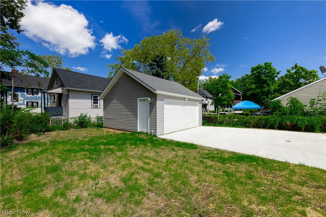 14509 Westropp Avenue Cleveland OH 44110