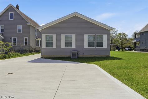 14509 Westropp Avenue Cleveland OH 44110