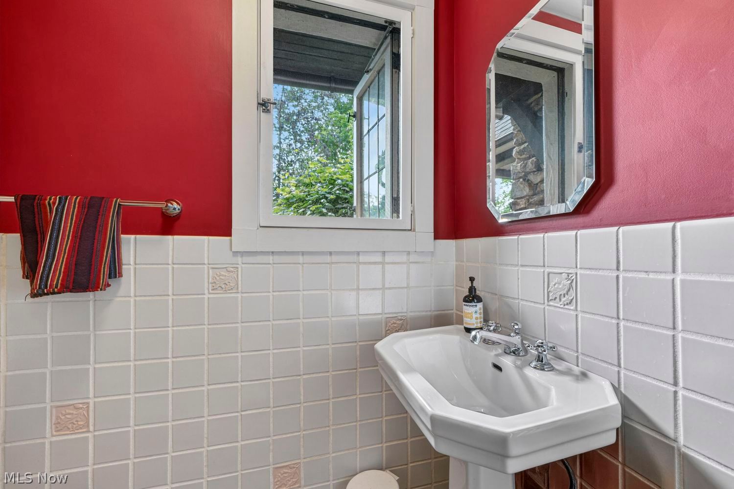 2879 Weybridge Road Shaker Heights OH 44120