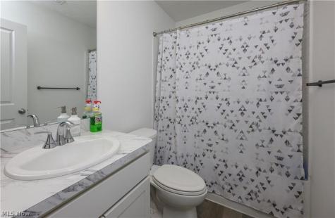460 Auld Farm Circle Akron OH 44320