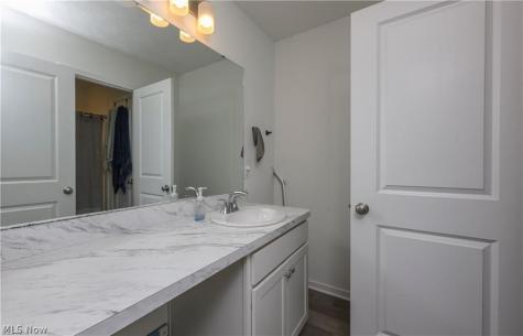 460 Auld Farm Circle Akron OH 44320