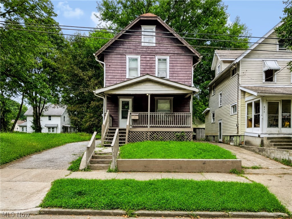 898 Haynes Street Akron OH 44307